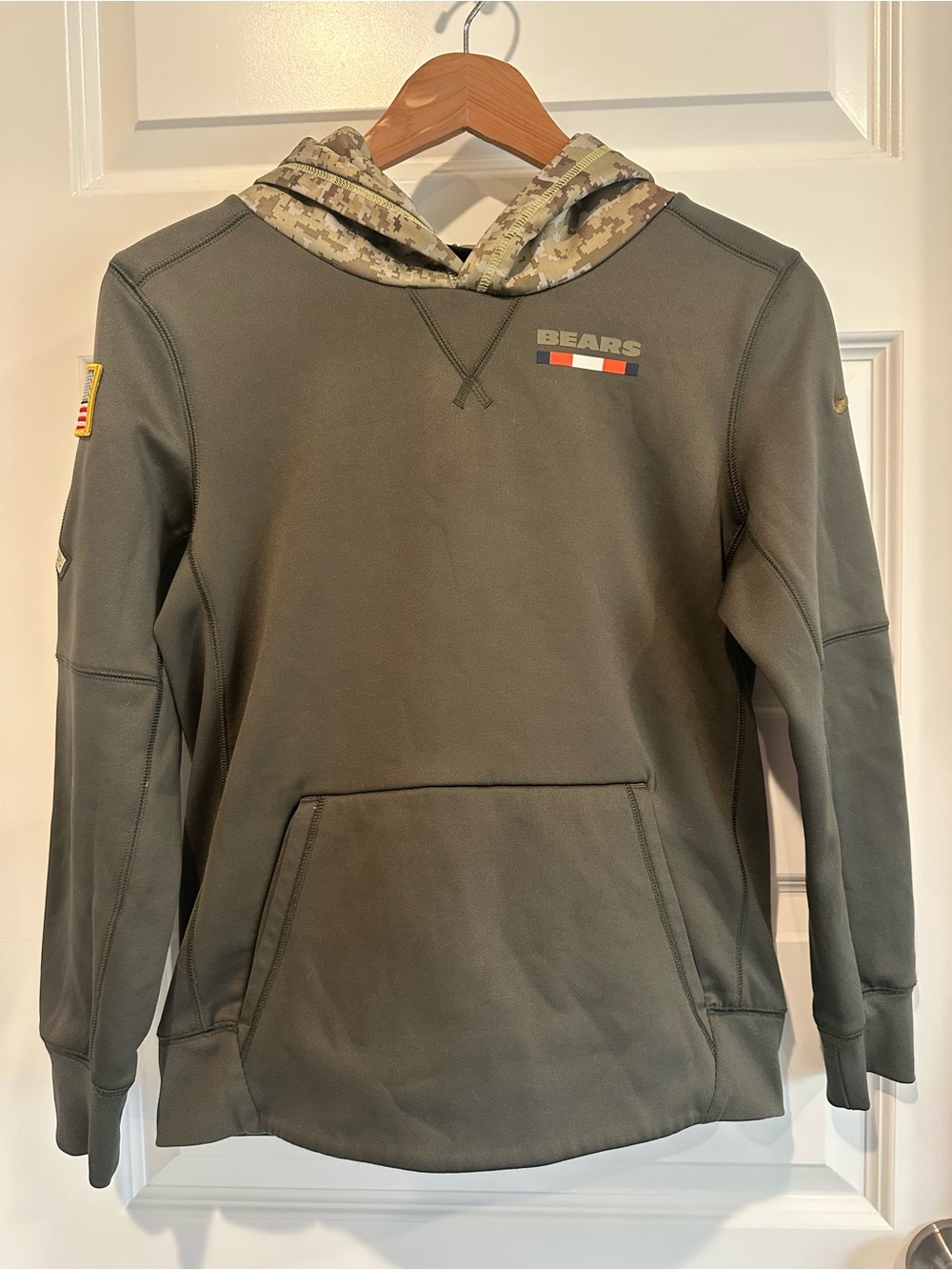 Nike Chicago Bears Salute to Service Boys Medium Dri-FIT Hoodie - EUC